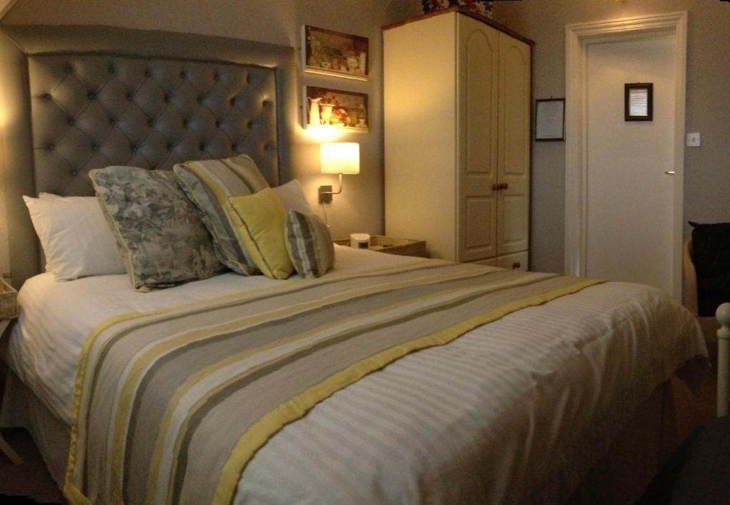The Hollies Bed & Breakfast Fulford  Room photo